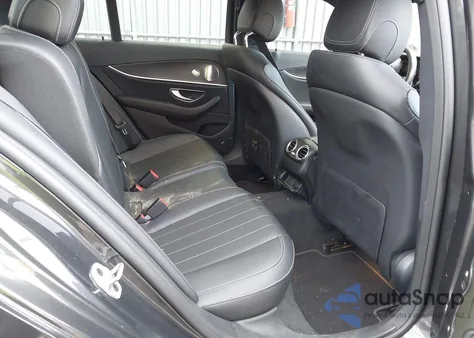 2023 Mercedes-Benz E 350 4Matic z USA, uszkodzony, nr VIN W1KZF8EB3PB187463